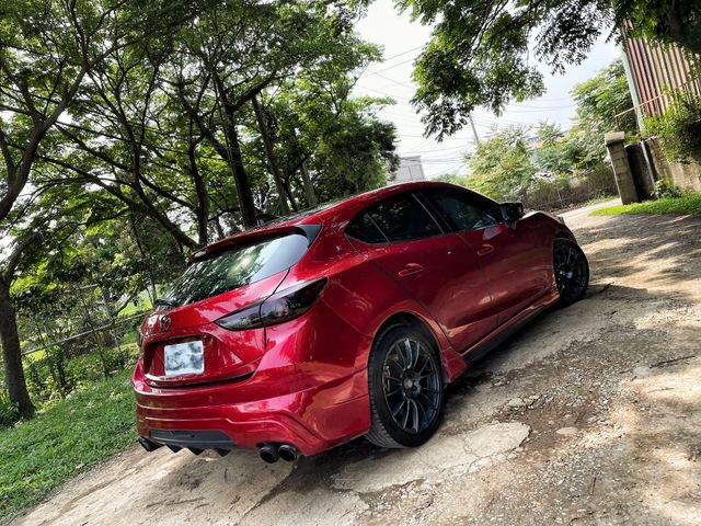 MAZDA馬自達 MAZDA 3  第3張相片