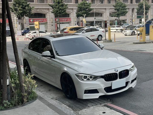 BMW寶馬 328I  第2張相片