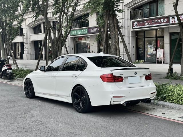 BMW寶馬 328I  第4張相片