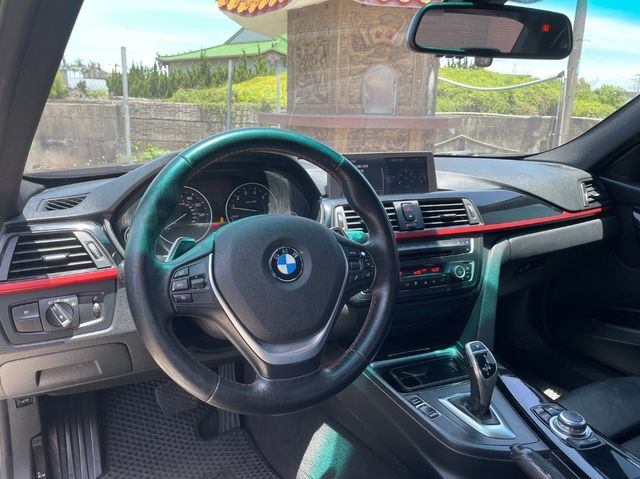 BMW寶馬 328I  第5張相片
