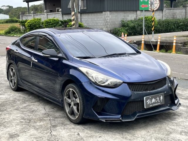 HYUNDAI現代 ELANTRA  第2張相片