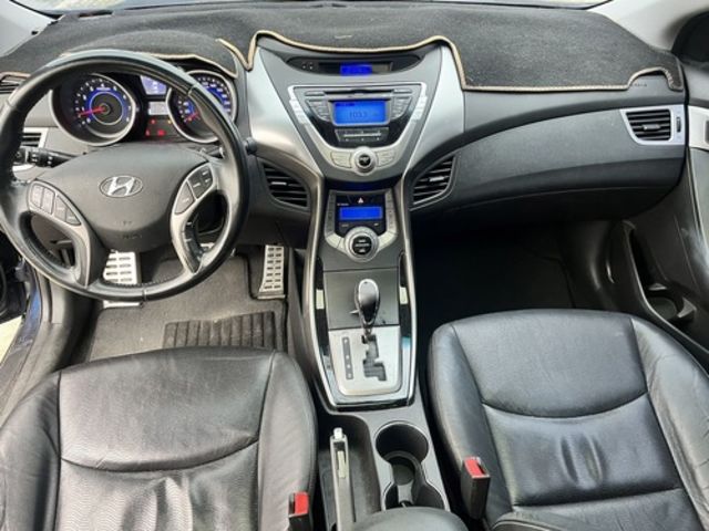 HYUNDAI現代 ELANTRA  第5張相片