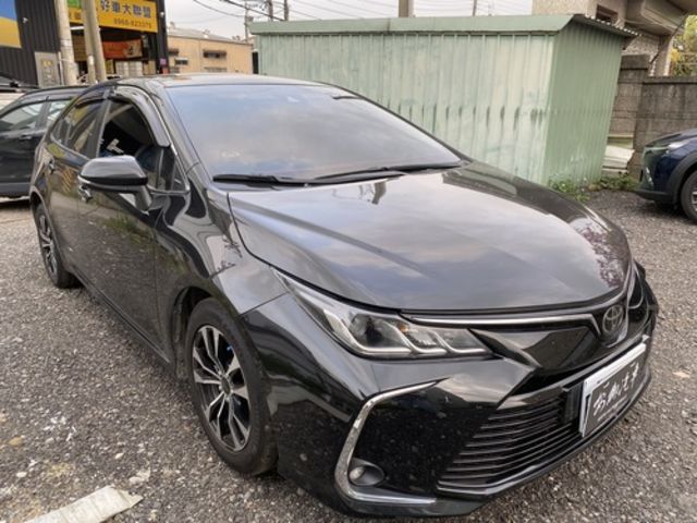 TOYOTA豐田 ALTIS  第3張相片