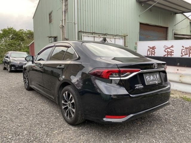 TOYOTA豐田 ALTIS  第4張相片