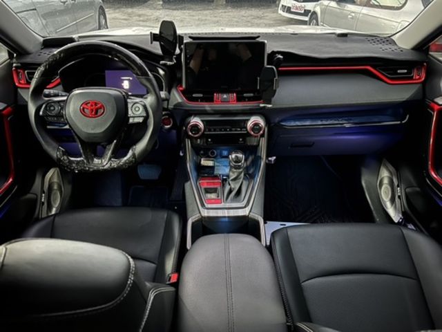 TOYOTA豐田 RAV4  第5張相片