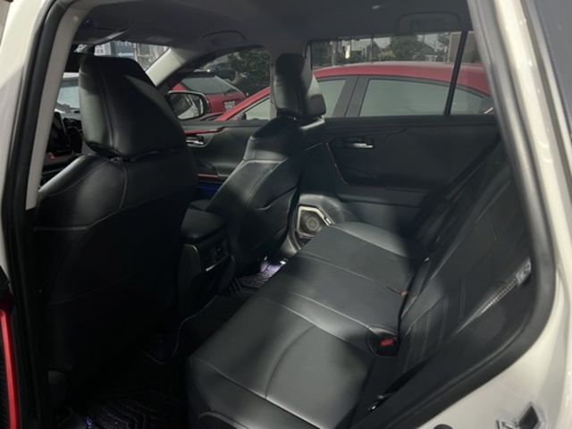 TOYOTA豐田 RAV4  第6張相片