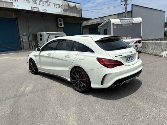M-BENZ賓士 CLA45 AMG SHOOTING BRAKE  第3張相片