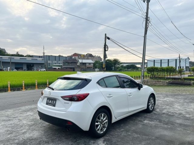 MAZDA馬自達 MAZDA 3  第3張相片