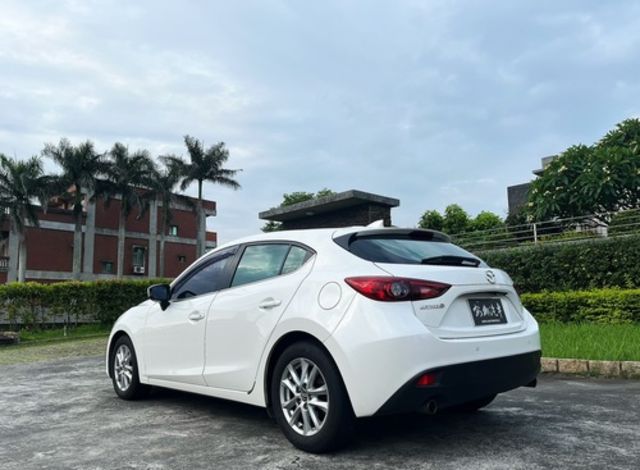 MAZDA馬自達 MAZDA 3  第4張相片