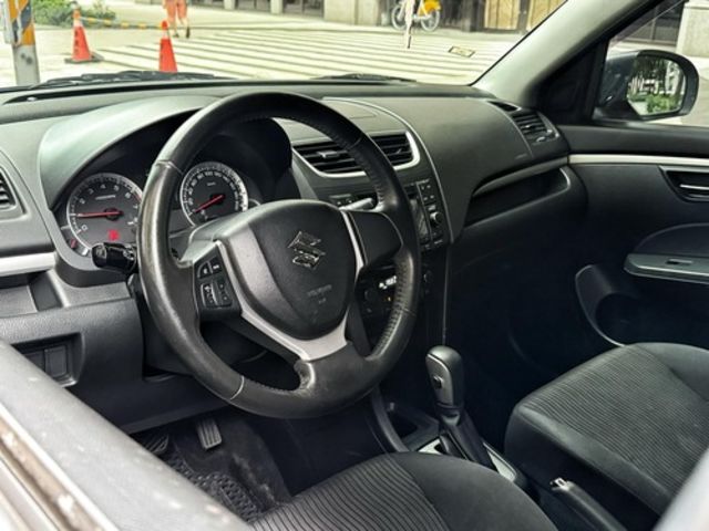 SUZUKI鈴木 SWIFT  第3張相片
