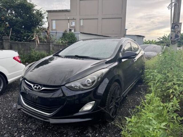 HYUNDAI現代 ELANTRA  第1張相片