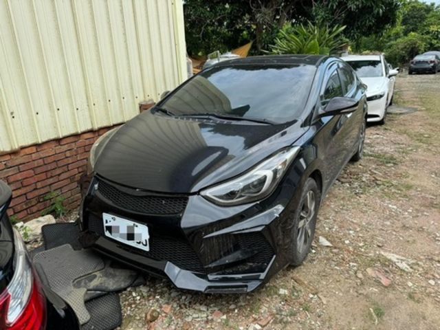 HYUNDAI現代 ELANTRA  第5張相片