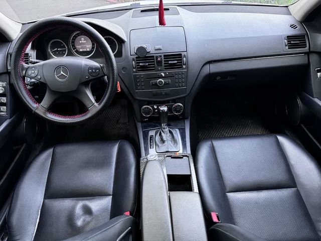 M-BENZ賓士 C200  第5張相片