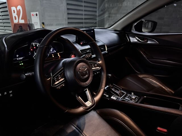 MAZDA馬自達 MAZDA 3  第4張相片
