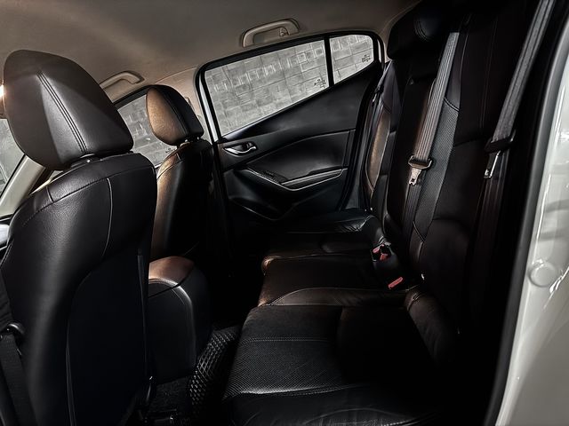 MAZDA馬自達 MAZDA 3  第6張相片