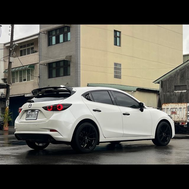 MAZDA馬自達 MAZDA 3  第3張相片