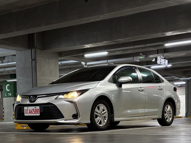 TOYOTA豐田 ALTIS  第1張相片
