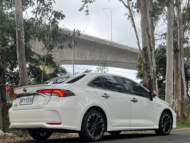 TOYOTA豐田 ALTIS  第2張相片