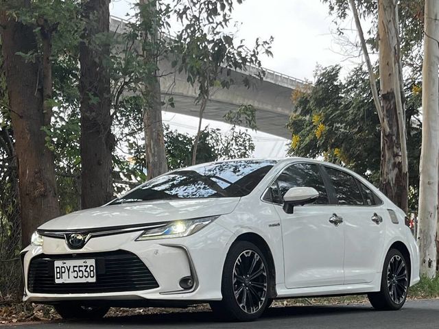 TOYOTA豐田 ALTIS  第5張相片
