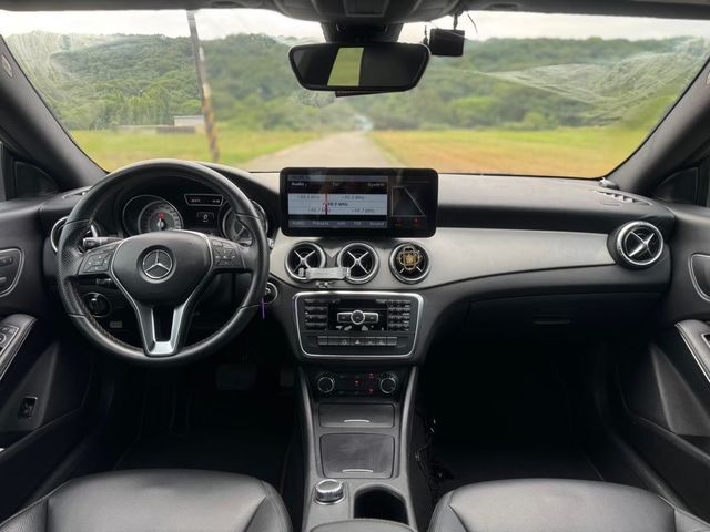M-BENZ賓士 CLA220 CDI  第5張相片