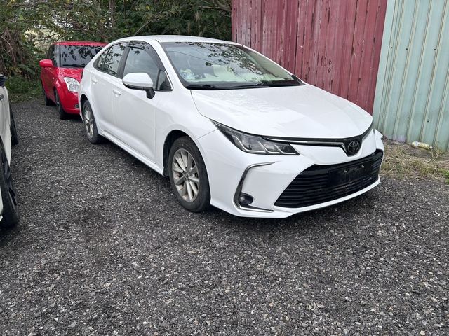 TOYOTA豐田 ALTIS  第1張相片