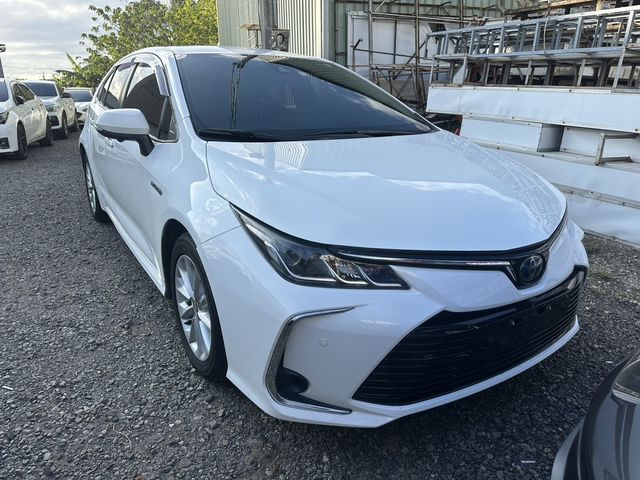 TOYOTA豐田 ALTIS  第5張相片