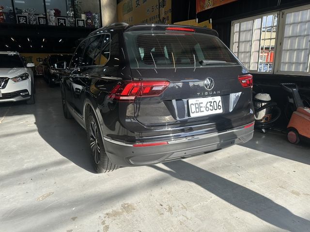 VOLKSWAGEN福斯 TIGUAN  第2張相片