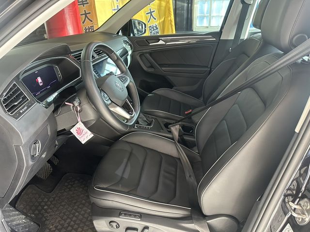 VOLKSWAGEN福斯 TIGUAN  第4張相片