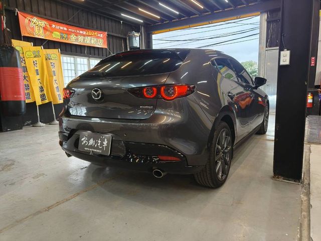 MAZDA馬自達 MAZDA 3  第3張相片
