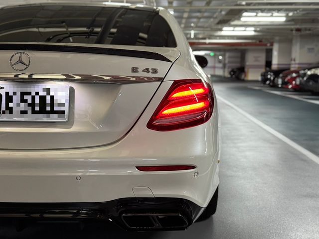 M-BENZ賓士 E43 AMG  第5張相片