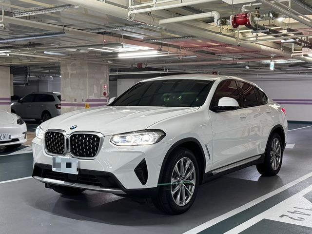 BMW寶馬 X4 XDRIVE20I  第3張相片