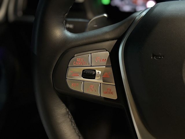 BMW寶馬 X4 XDRIVE20I  第8張相片