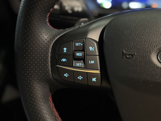 FORD福特 FOCUS  第14張相片