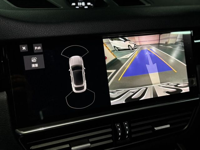 PORSCHE保時捷 CAYENNE  第14張相片