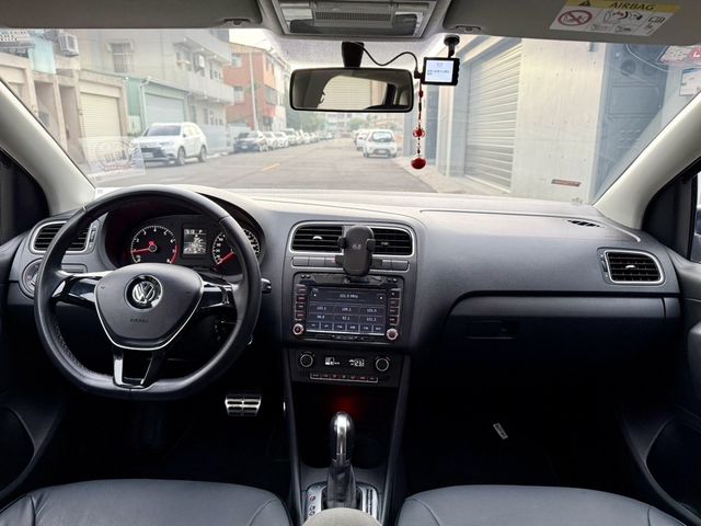 VOLKSWAGEN福斯 POLO  第8張相片