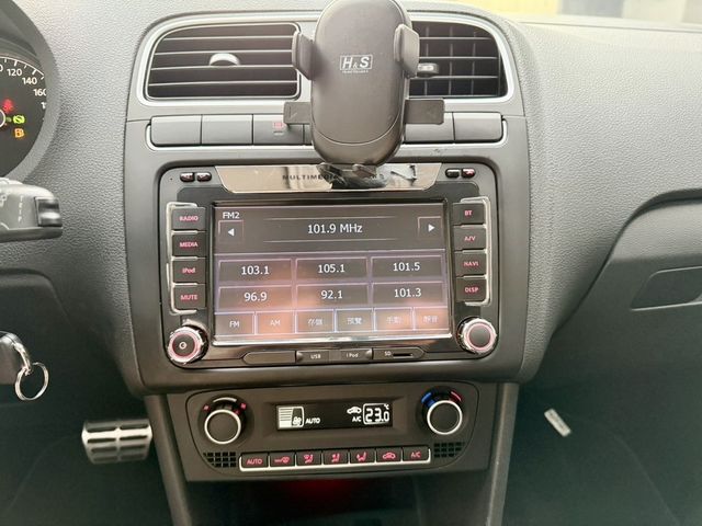 VOLKSWAGEN福斯 POLO  第11張相片