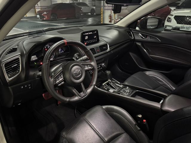 MAZDA馬自達 MAZDA 3  第3張相片