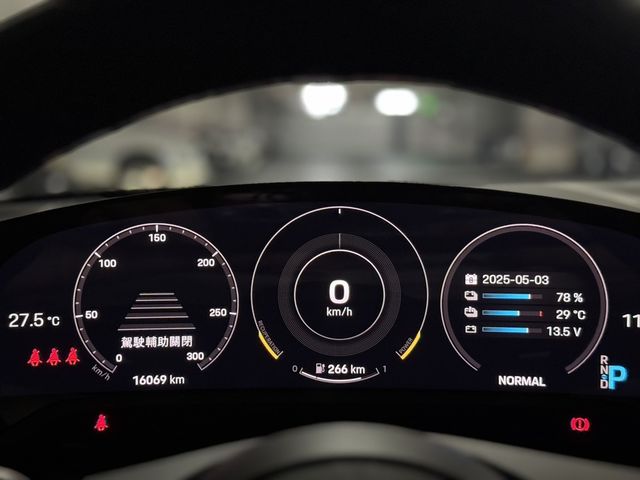PORSCHE保時捷 TAYCAN  第9張相片