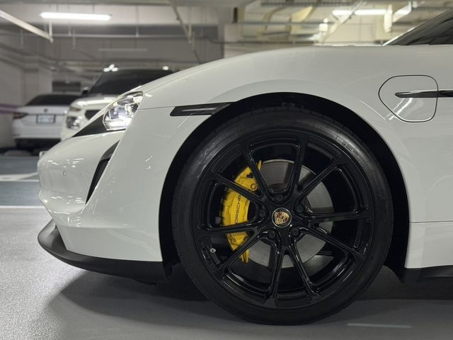PORSCHE保時捷 TAYCAN  第18張相片