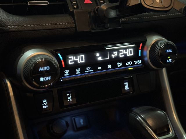 TOYOTA豐田 RAV4  第11張相片
