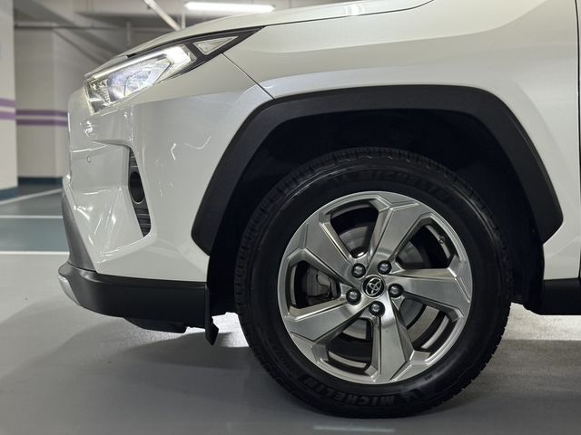 TOYOTA豐田 RAV4  第20張相片