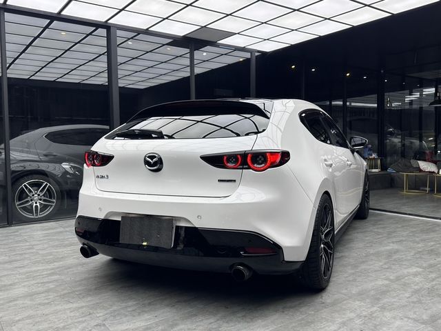 MAZDA馬自達 MAZDA 3  第8張相片