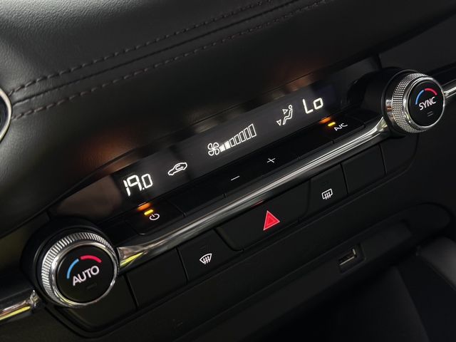 MAZDA馬自達 MAZDA 3  第9張相片