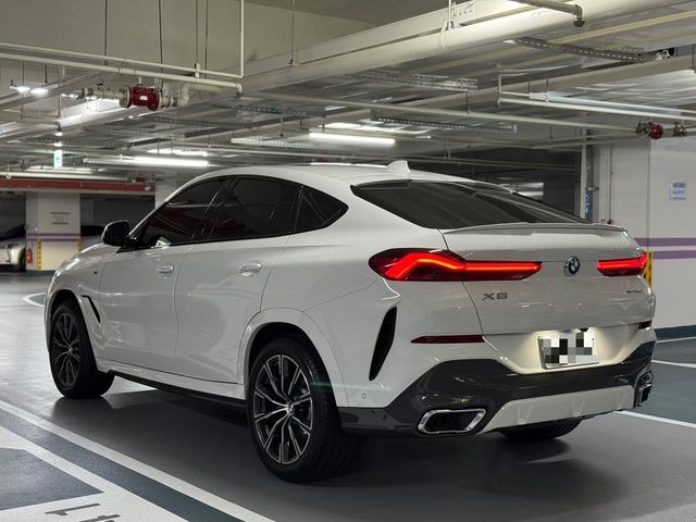 BMW寶馬 X6 XDRIVE40I  第2張相片