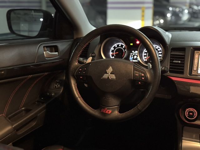 MITSUBISHI三菱 LANCER IO  第17張相片