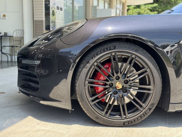 PORSCHE保時捷 PANAMERA  第10張相片