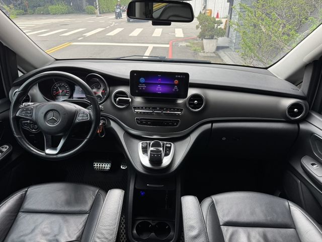M-BENZ賓士 V250 D  第12張相片