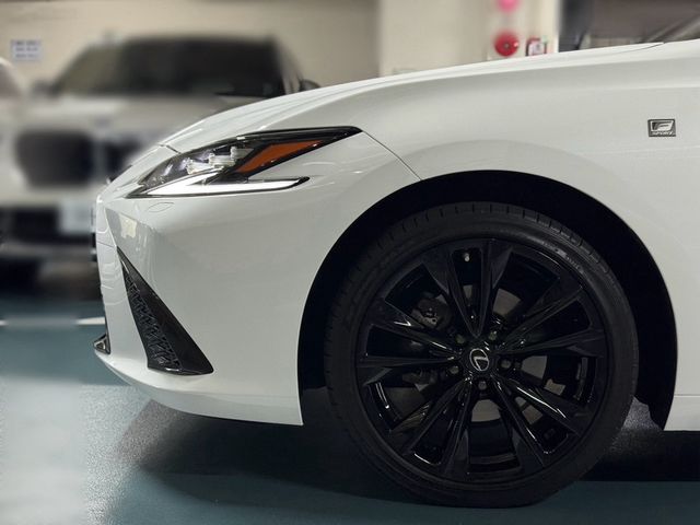 LEXUS凌志 ES300H  第3張相片