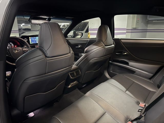 LEXUS凌志 ES300H  第6張相片