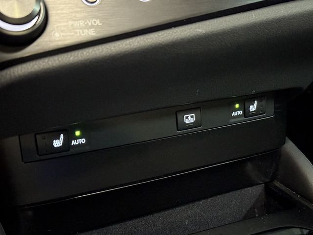 LEXUS凌志 ES300H  第8張相片